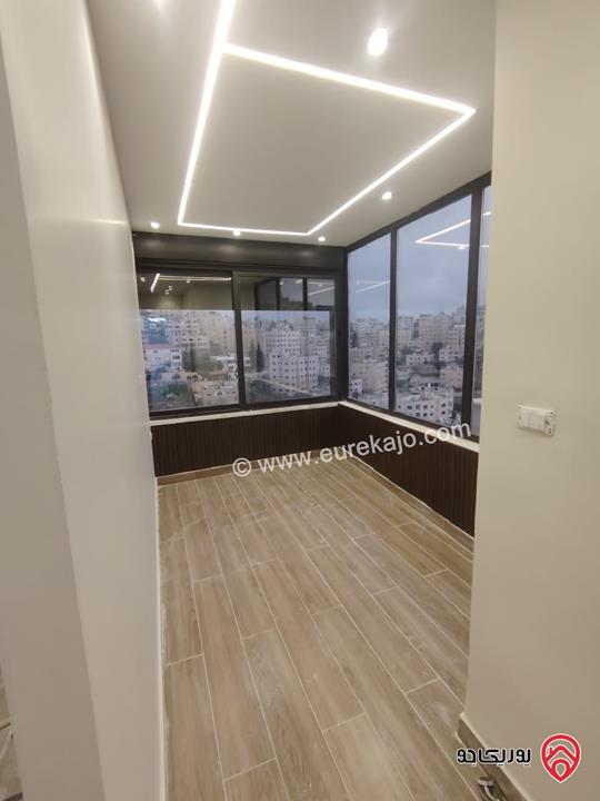 شقة طابق رابع روف مساحة 120م للايجار في عمان - ضاحية الرشيد 