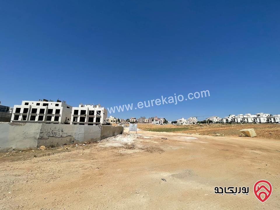 قطع أراضي عدد 3 مساحات 755م / 890م / 1035م للبيع في عمان - رجم عميش