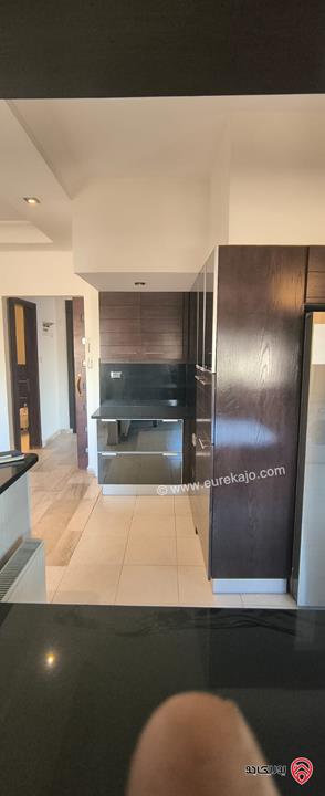 شقة مساحة 218م طابق ثاني للبيع في عمان - خلدا 