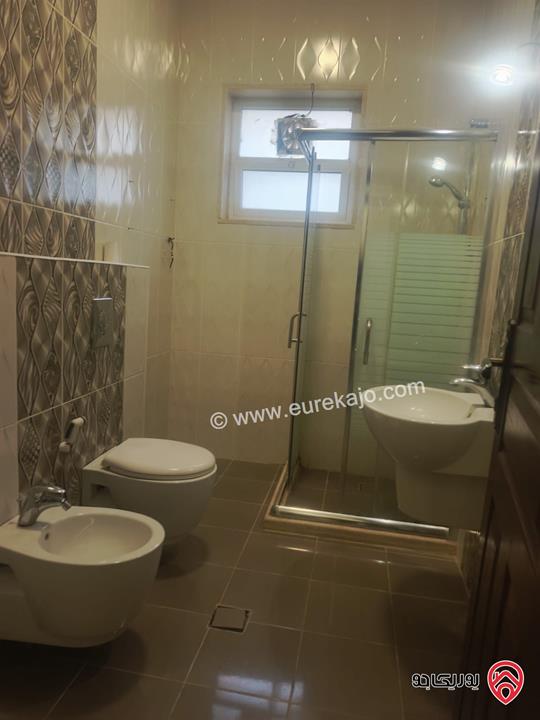 شقة طابق أول مساحة 200م للايجار في عمان - ام السماق 