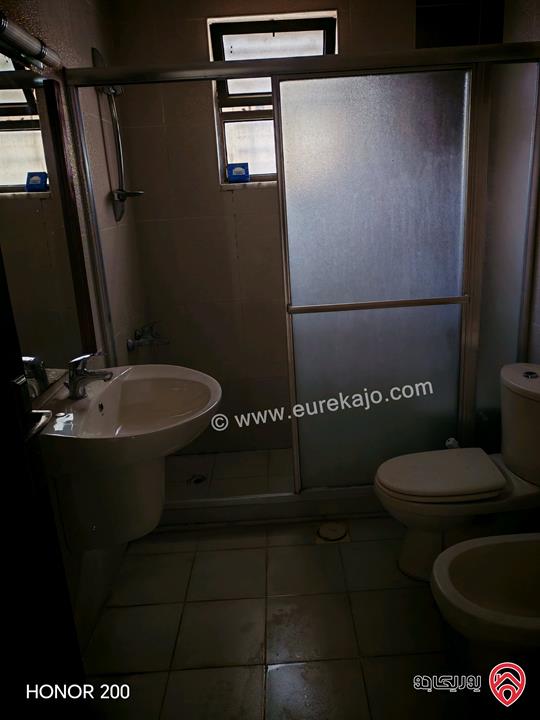 شقة ارضية مساحة 175م داخلي و 50م خارجي للايجار في عمان - ضاحية الرشيد 