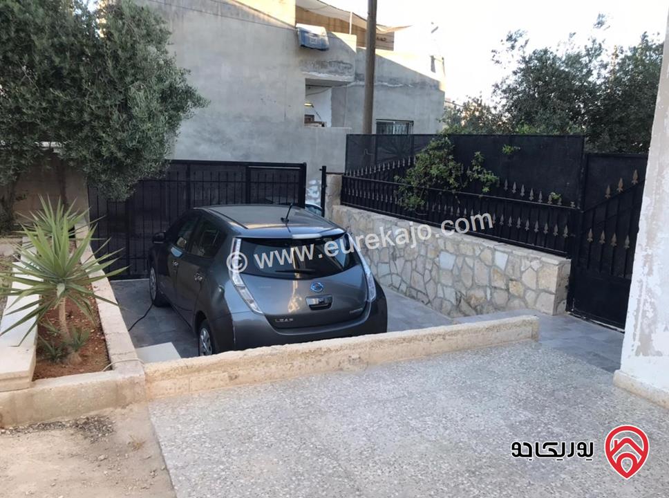 عمارة من ⁦⁦3⁩⁩ شقق مساحة 320م على أرض 615م للبيع في الرصيفة ياجوز منطقة الرشيد حي جعفر قرب اخر موقف للباصات