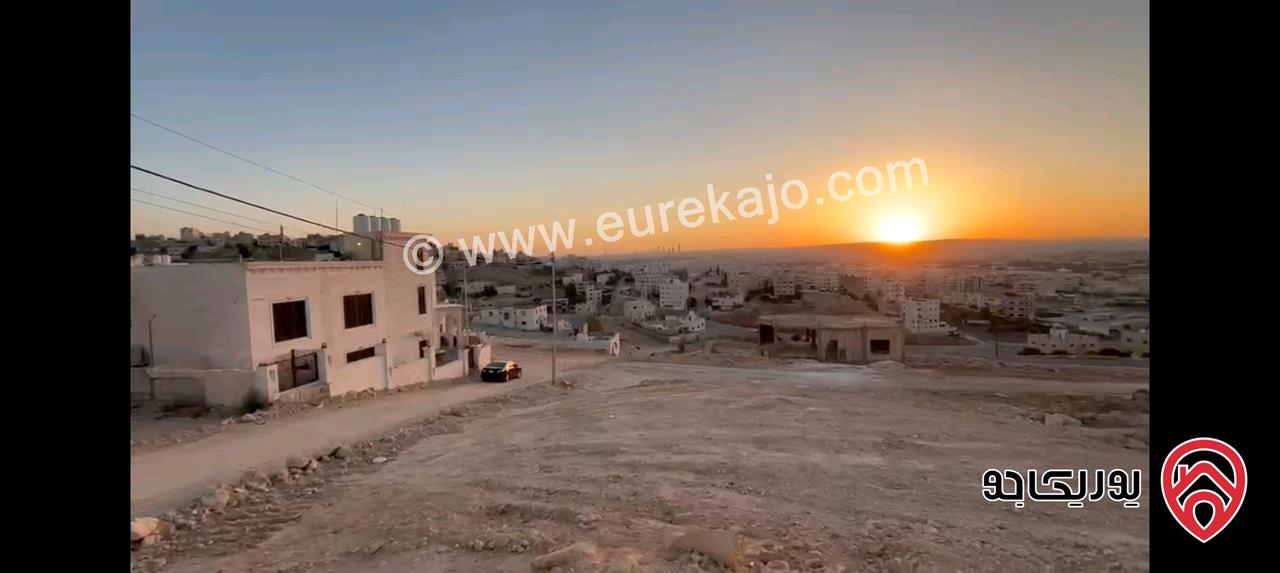 قطعة أرض للبيع في عمان - ماركا الجنوبية قوشان مستقل على شارعين مساحة 501م محفورة وجاهزة وكل معاملات الامانة مع وجود ترخيص حفر وترخيص بناء