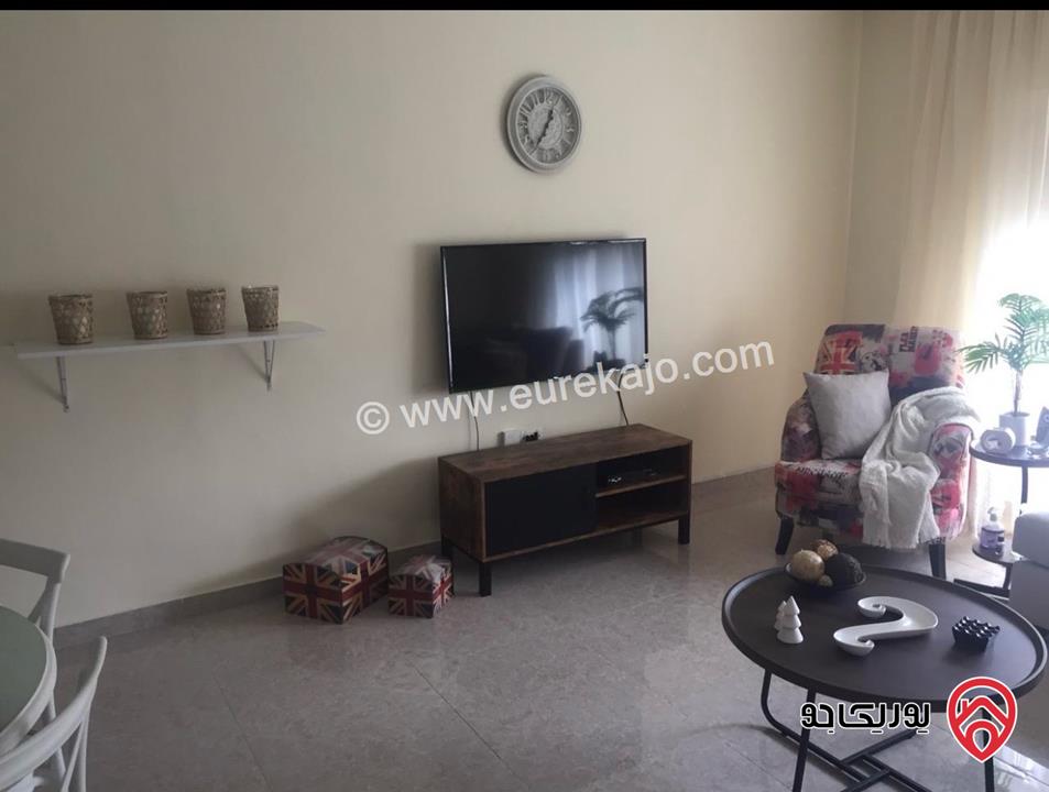 شقة مفروشة راقية مساحة 95م طابق ثالث للإيجار في عمان - ام السماق وبسعر مخفض من المالك مباشرة وللعائلات فقط