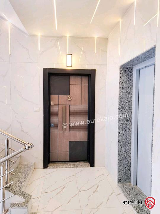 شقة شبه ارضي فخمة مساحة 150 متر داخلي وخارجي 160 متر للبيع في عمان - شفا بدران بسعر 81 الف ت 0796974924
