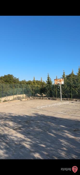 قطعة ارض مساحة 1 دونم و 780م للبيع في السلط - زي اجمل منطقة راقية وهادئة منطقة مزارع وفلل 