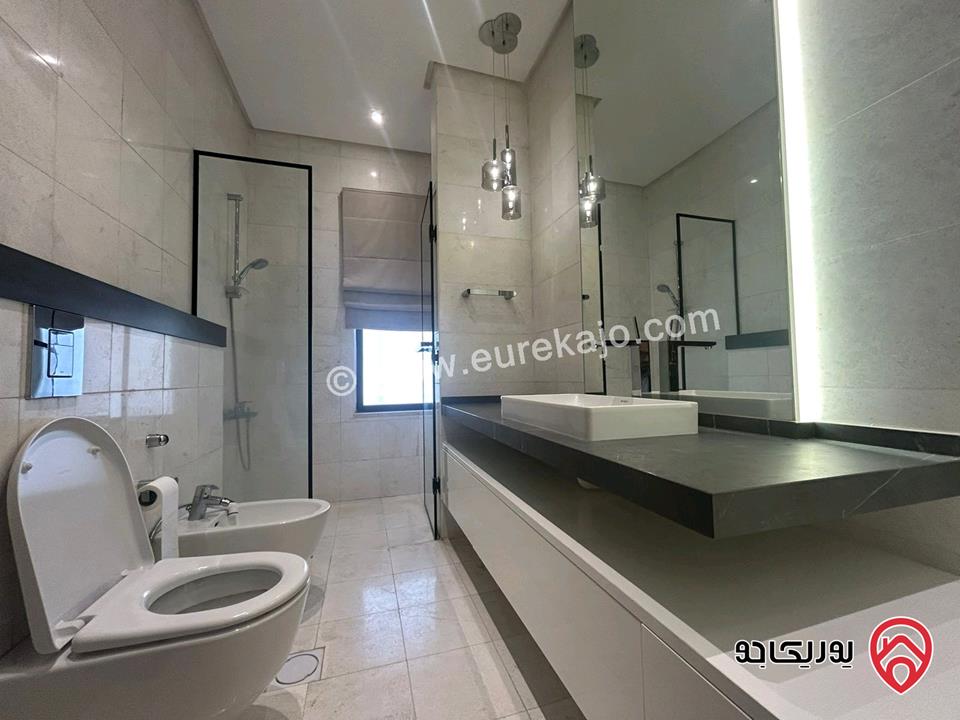 شقة شبه ارضية مساحة 360م داخلي و 150م خارجي للبيع في عمان - دابوق