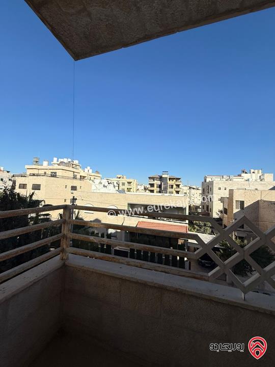 شقة فارغة مساحة 165م طابق ثاني للايجار في عمان - الرابية