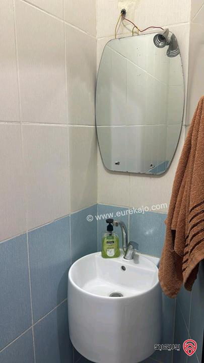 شقة طابق ثالث مساحة 110م للايجار في عمان - أم السماق 