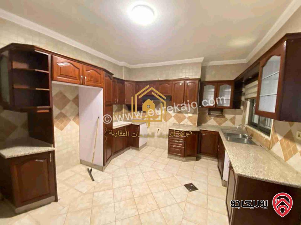 شقة فارغة طابق شبه ارضي مساحة 200م للإيجار في عمان - الدوار السابع 