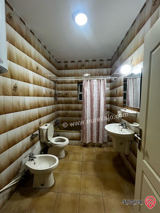 شقة أرضية مساحة 140م داخلي و 20م خارجي للايجار في عمان - عبدون مع مدخل خاص بسعر مميز