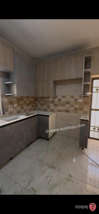 شقة طابق ارضي مساحة 120م للبيع في عمان - ابو علندا