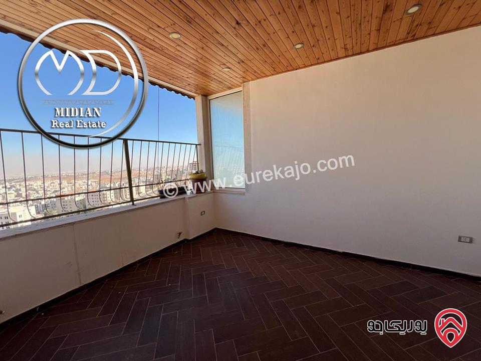 شقة دوبلكس فارغة للايجار طابق أخير مع روف في عمان - ضاحية الرشيد مساحة 300م مع تراسات اطلالة رائعة