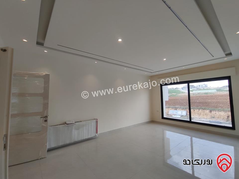 شقق جديدة مساحات 175 /155م للبيع في عمان - حي الصحابة رجم عميش  