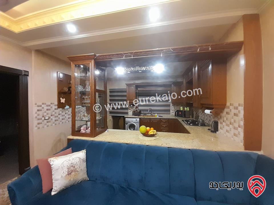 فيلا مكونة من طابقين على أرض 581م للبيع في عمان - طبربور ابو عليا