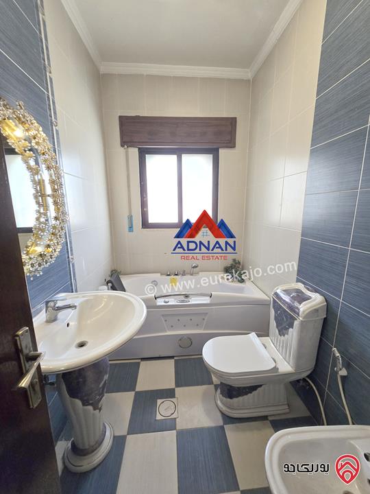 فيلا مستقلة مفروشة مساحة 450م على أرض 500م مع مسبح للايجار في عمان - ام السماق