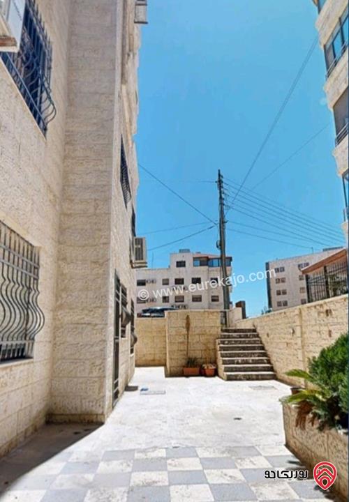 شقة شبه ارضية مساحة 234م داخلي و 120م خارجي للبيع في عمان - تلاع العلي 