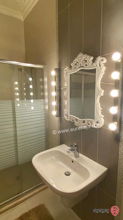 شقة طابق اول مساحة 255م للبيع في عمان - تلاع العلي