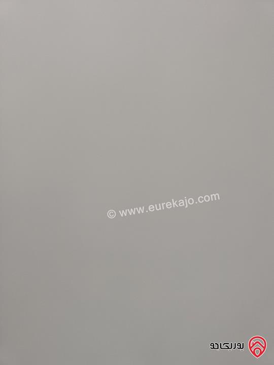 شقة طابق أول مساحة 170م للبيع في الزرقاء الجديدة