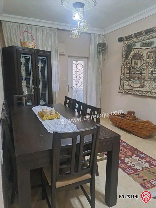 شقة طابق ثاني مساحة 130م للبيع في عمان - ضاحية الاستقلال