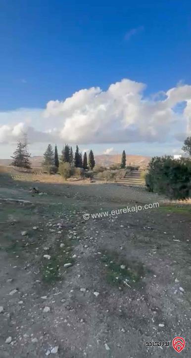 قطعة ارض مساحة 727م للبيع في الزرقاء - رجم الشوف على قمة حدود عيون الذيب شفا بدران