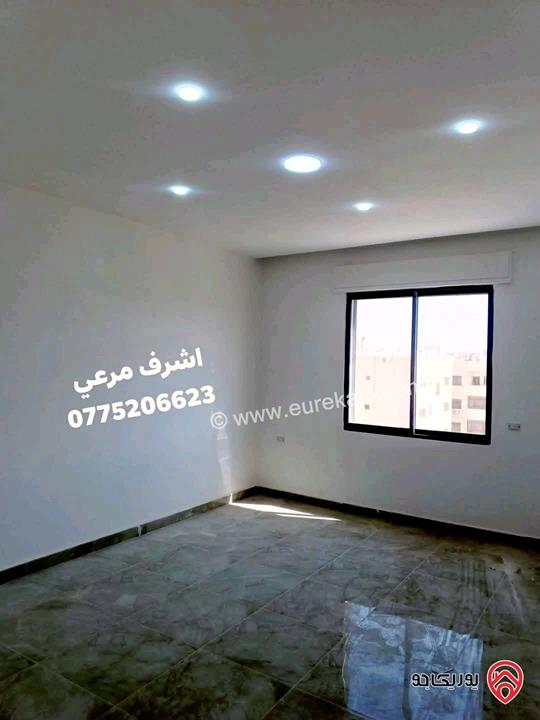 شقة 170م لم تسكن طابق أول للبيع في الزرقاء الجديدة