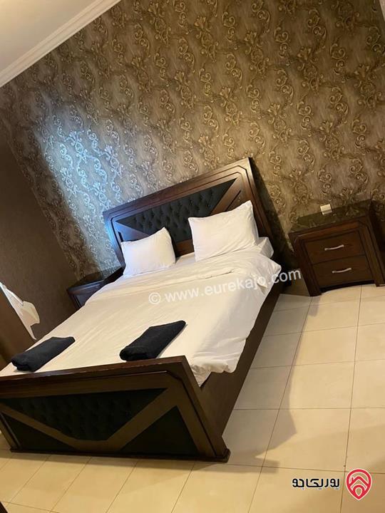 شقة مميزة مفروشة فرش كامل مساحة 155م مع اطلالة خلابة على البرك والبحر للبيع داخل منتجع سمارة البحر الميت