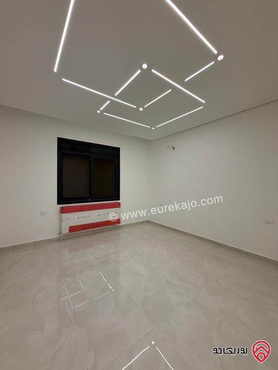 شقة طابق اول مساحة 185 متر سوبر ديلوكس للبيع في عمان - الجبيهة حي المنصور 