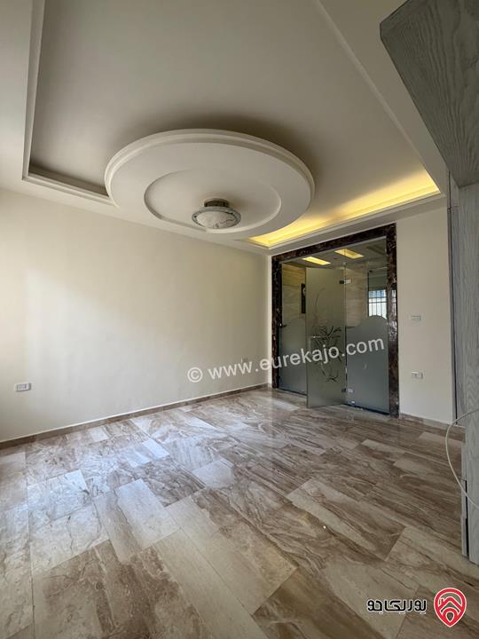 شقة طابق اول مساحة 150 متر للبيع في عمان - الجبيهة / حي المنصور 