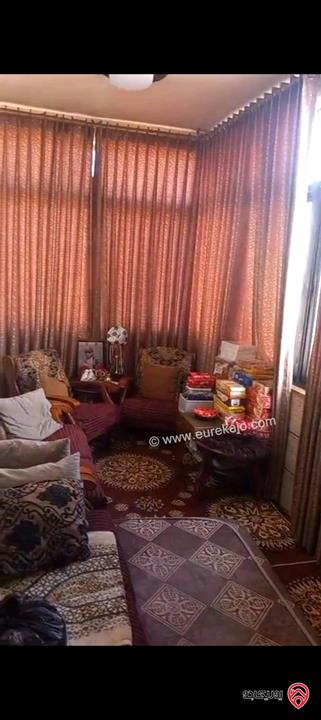 بيت مساحة 460م على أرض 1700م للبيع في عمان - منطقة المقابلين 