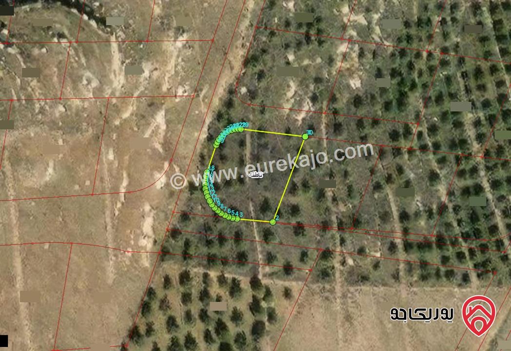 قطعة ارض مساحة 674م  على 3 شوارع للبيع في اربد - ناطفة اسكان المهندسين المقورة 