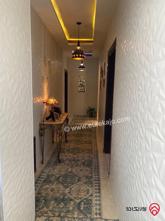 شقة مساحة 192م طابق ثالث دوبلكس للبيع في عمان - جبل عمان 