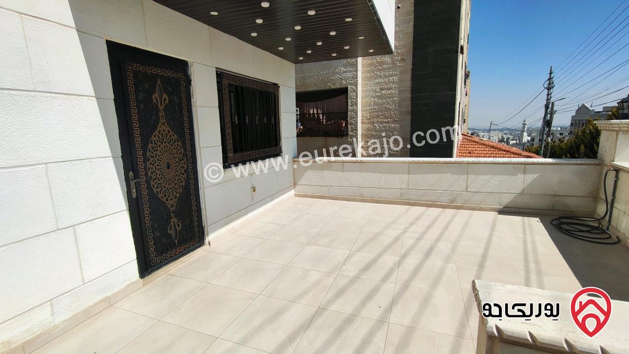 شقة ارضية مساحة 160م داخلي و 60م خارجي للبيع في عمان - الجبيهة 