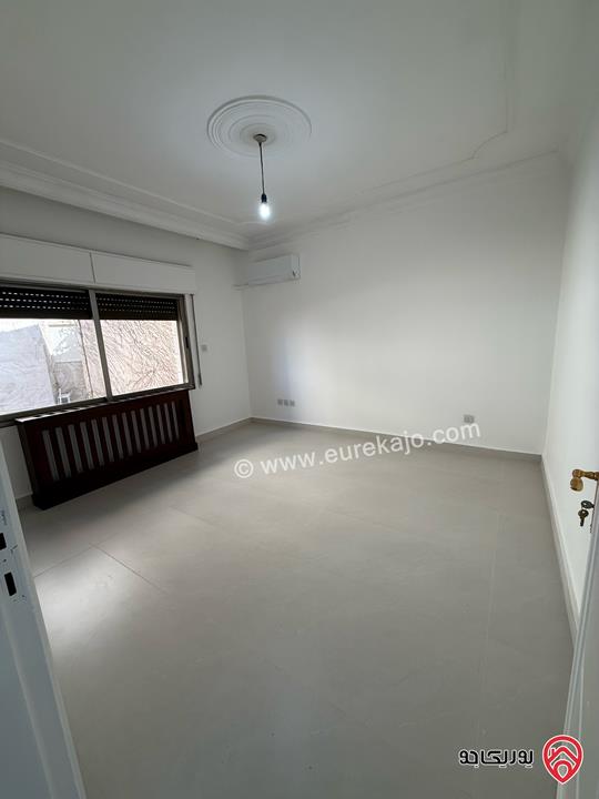 شقة طابق ثاني مساحة 190م للايجار في عمان - دير غبار 