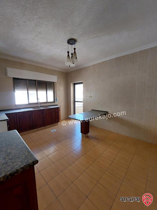 شقة مميزة طابق ثالث مساحة 175م للبيع في عمان - ضاحية الرشيد خلف صيدلية كرز