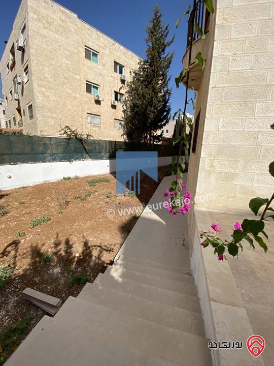 شقة أرضية (شبه فيلا) طابقية فاخرة للبيع في عمان - الرابية قرب الكالوتي 425م مع حديقة وترسات 500م