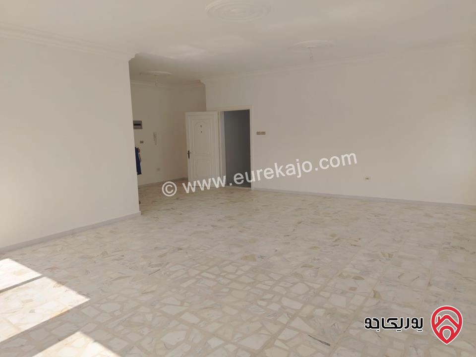 شقة مساحة 180م طابق ثاني للإيجار في عمان - الرابية 