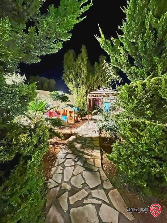 مزرعة مساحة الأرض 4 دونم والبناء 200م للبيع في البلقاء - منطقة تل الرمان 