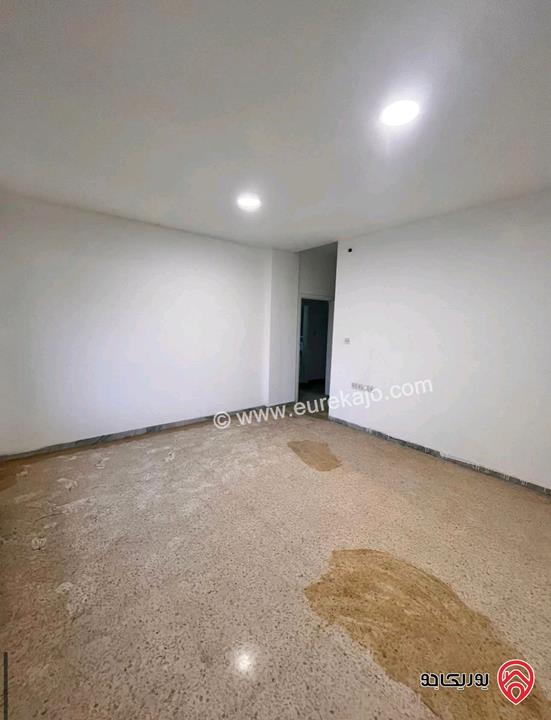 شقة فاخرة مساحة 160م طابق ثالث للايجار في عمان - دير غبار