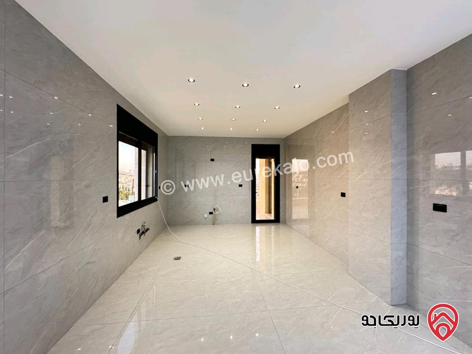 شقة طابق ثاني مساحة 194م للبيع في عمان - مرج الحمام