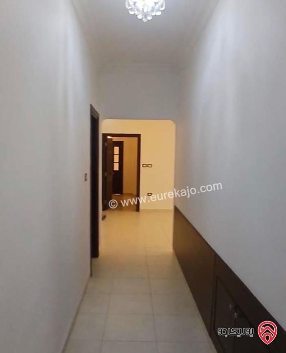 شقة أرضية مساحة 230م للايجار في عمان - تلاع العلي 