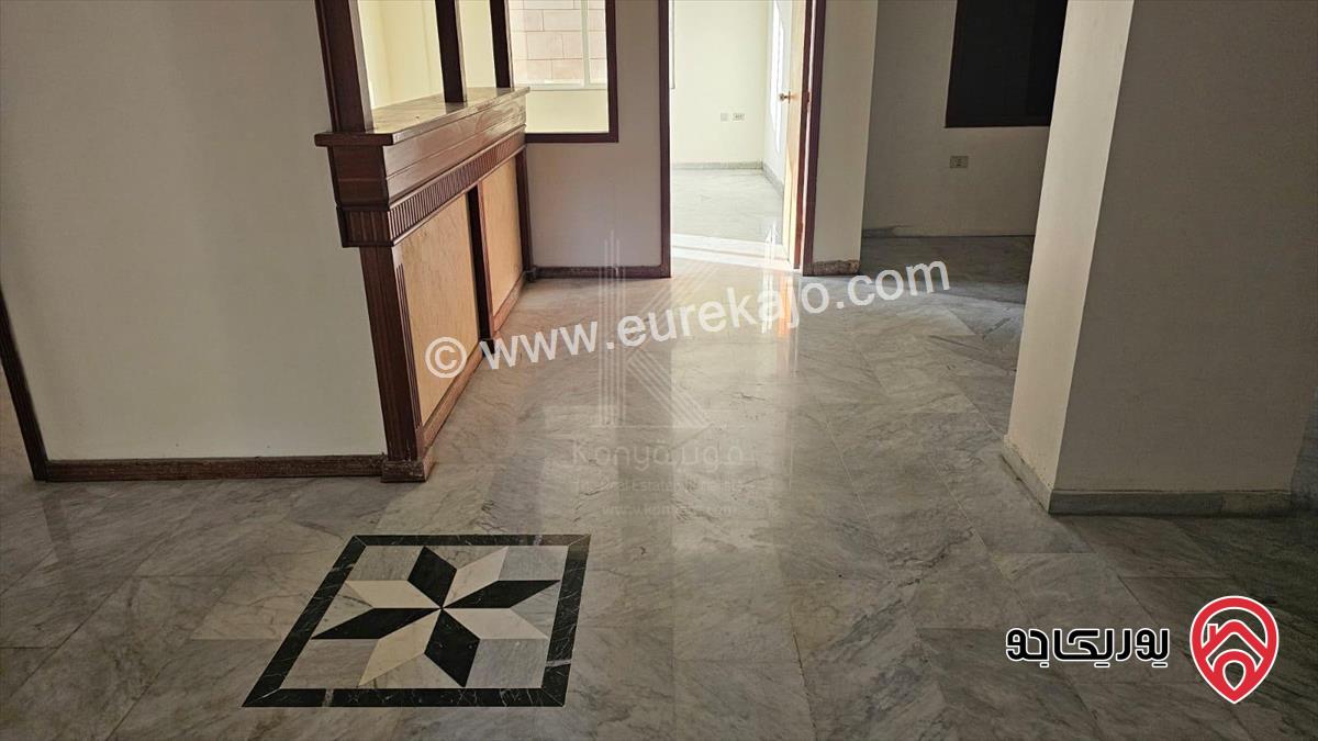 مكاتب ومستودعات فاخرة بمساحات مختلفة للإيجار في عمان - موقع مميز في العبدلي