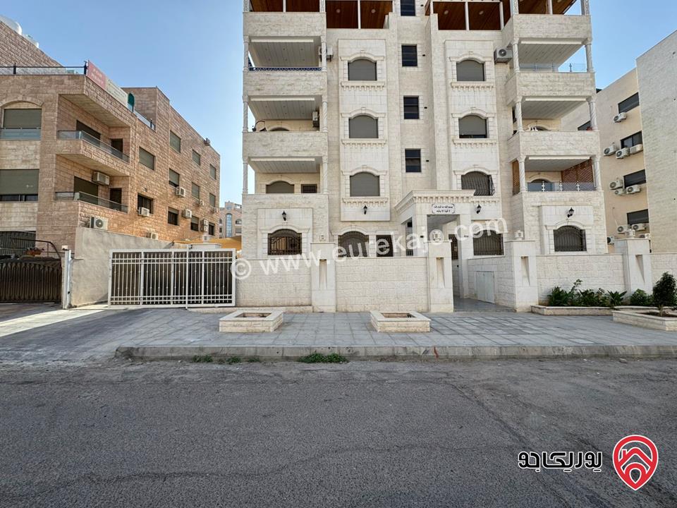 شقة أرضية مميزة مساحة 162م داخلي و 280م خارجي للبيع المنطقة الخامسة / العقبة