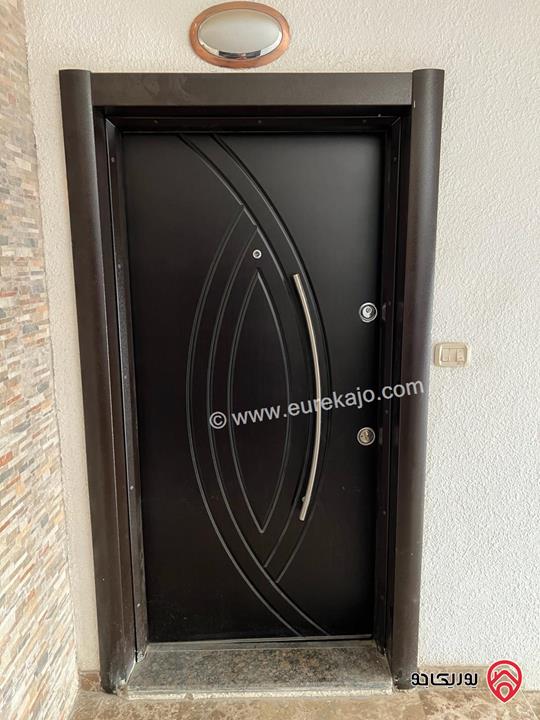 شقه دوبلكس طابق أرضي وتسويه مساحة 300 م2 مع حديقة للايجار في ضاحية الياسمين، 