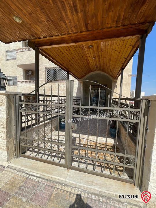 منزل مستقل مساحة 847م على أرض 960م للبيع في عمان - طبربور
