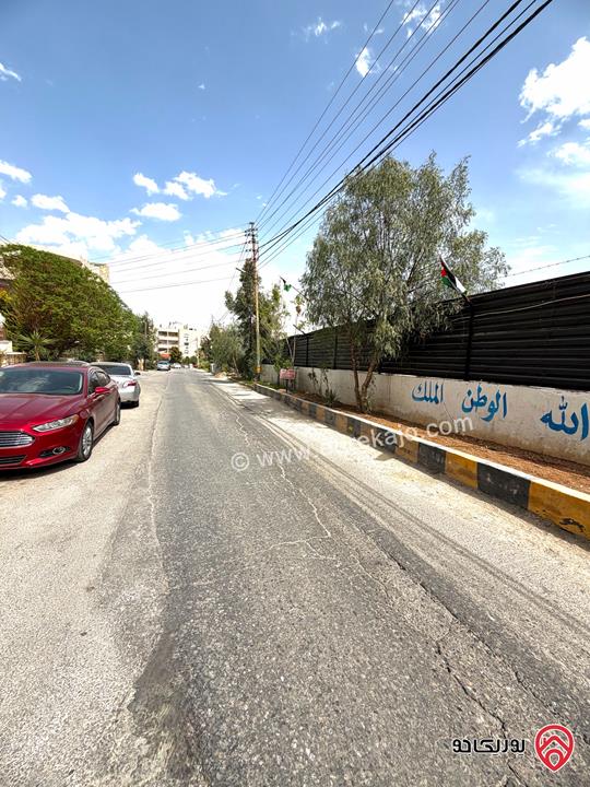 شقة طابق أرضي مساحة 181م وساحة أمامية 100م للبيع في عمان - طبربور