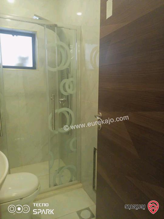 شقة مساحة 100م شبه ارضي للبيع في الزرقاء - مدينة الشرق