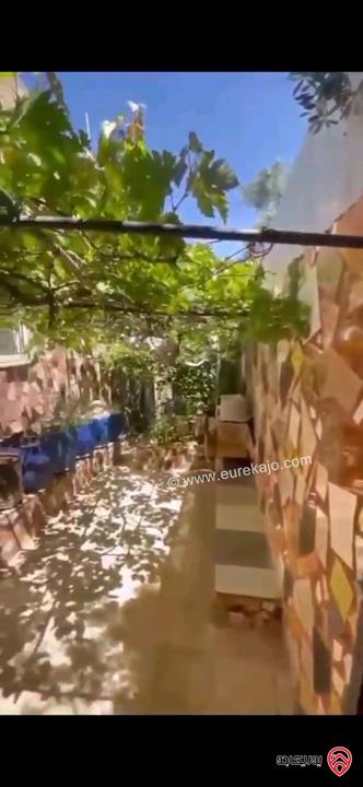 بيت مساحة 240م على ارض 457م للبيع في الرصيفة حي الرشيد بسعر لقطة