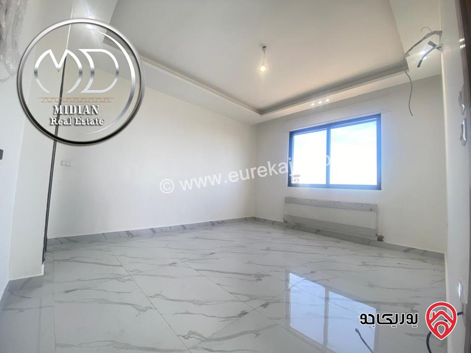 شقة شبه أرضي فارغة للايجار في عمان - تلاع العلي مساحة 170م مع ترس 80م جديدة لم تسكن بسعر مميز جداً