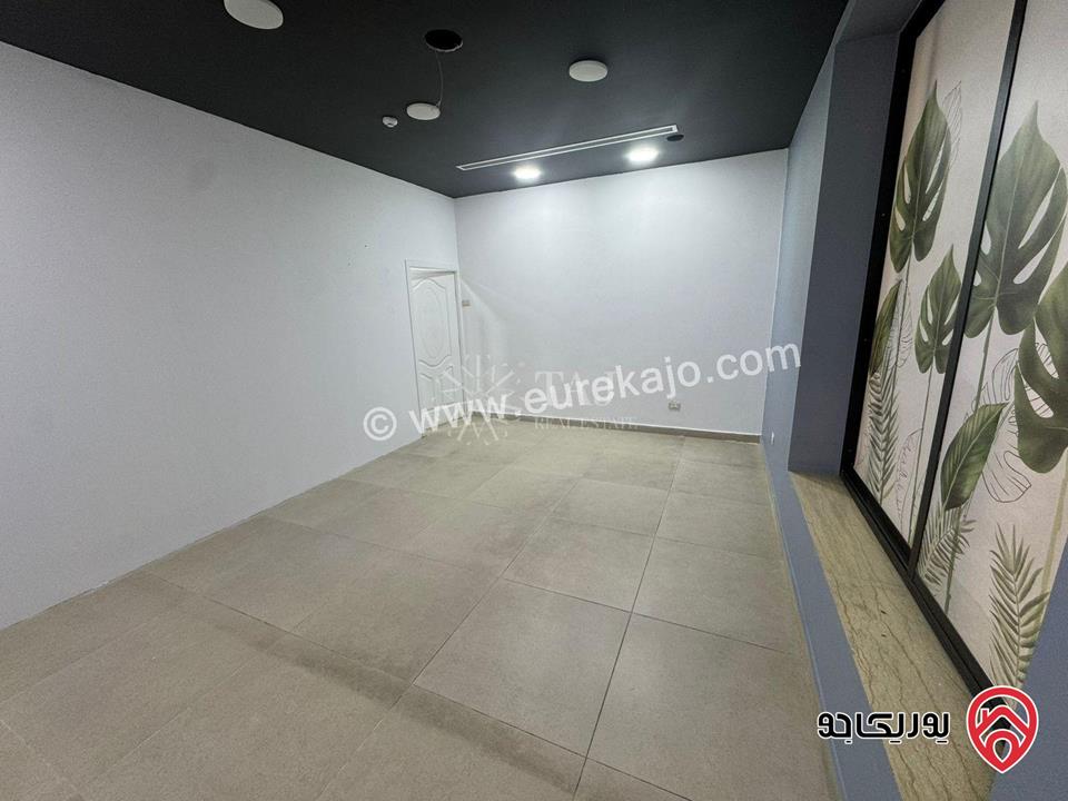 مكتب فاخر تجاري طابق ثاني مساحة 57م للايجار في عمان - عبدون